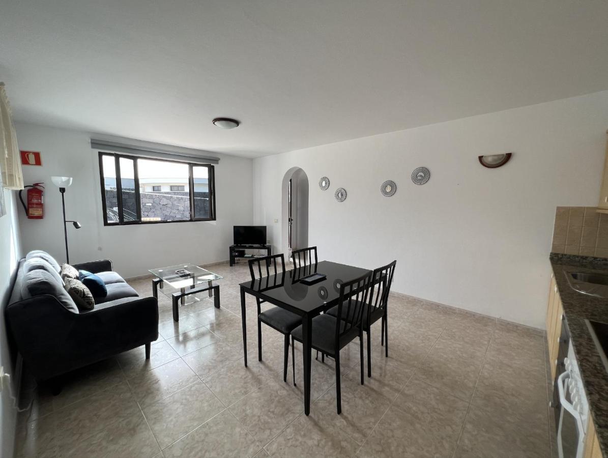 Bungalow Apartamento Sol Famara Luaran gambar